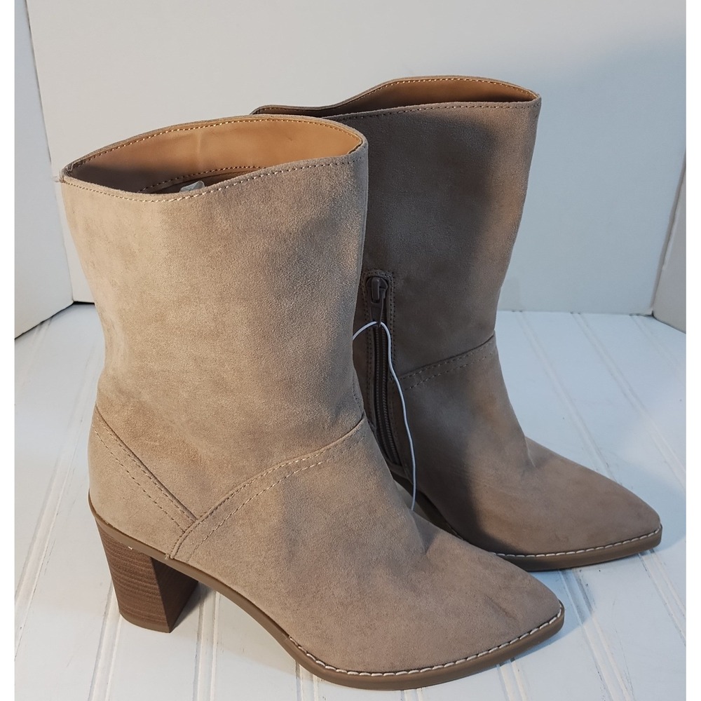 Universal Thread Elaine Ankle Boots Suede Block Heel Point Toe Womens 9.5 Taupe